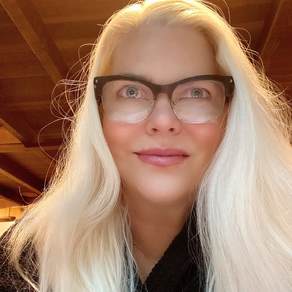 Meet your Posher, Alice - Picture 1 of 1